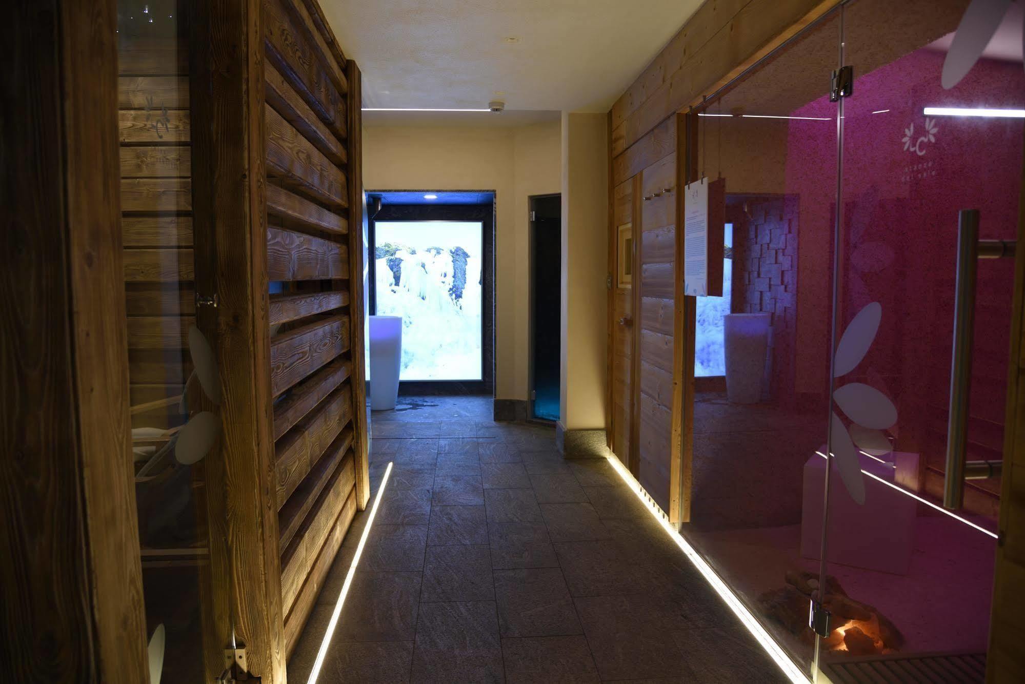 Petit Hotel Cogne Exterior foto